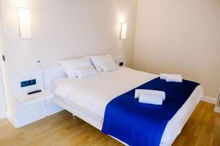 Отель Orbi City Inn Батуми Апартаменты с 2 спальнями-1